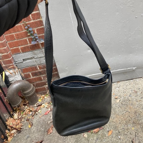 Authentic coach crossbody purse